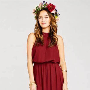 Styling Tips for a Burgundy Dress: Best Accessories to Complete the Look | HOTLEATHERWORLD Styling Tips for a Burgundy Dress: Best Accessories to Complete the Look | HOTLEATHERWORLD