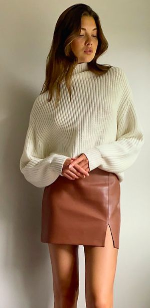 Wearing Leather Skirts -How To Start With Your Leather Skirts