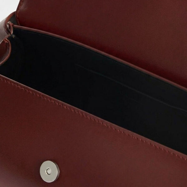 Minimal Burgundy East–West Shoulder Bag