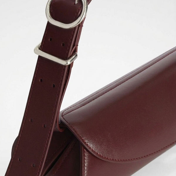 Minimal Burgundy East–West Shoulder Bag